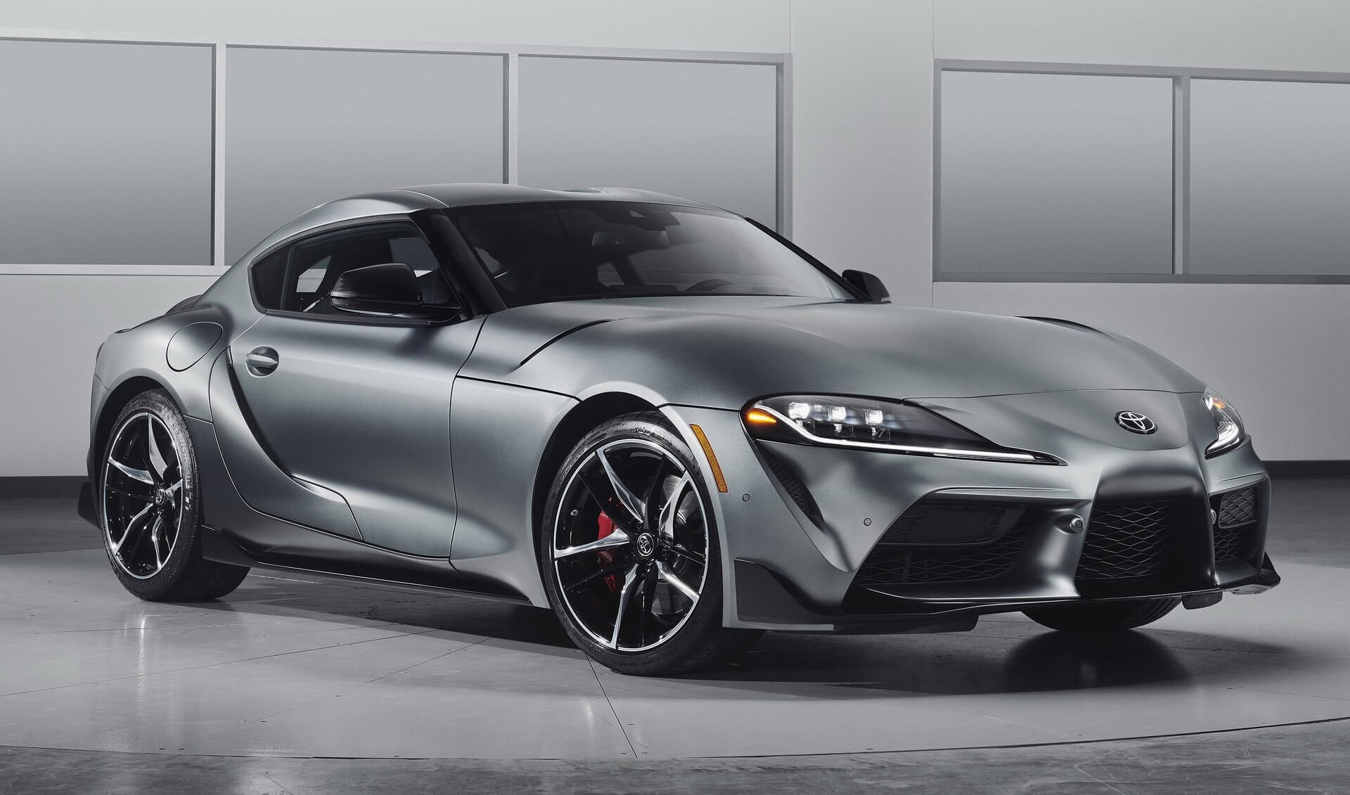 Toyota GR Supra: frontal.