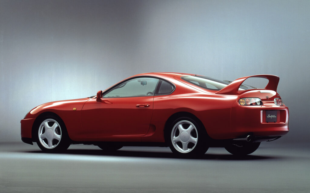 Toyota Supra A80: 3/4 trasero.