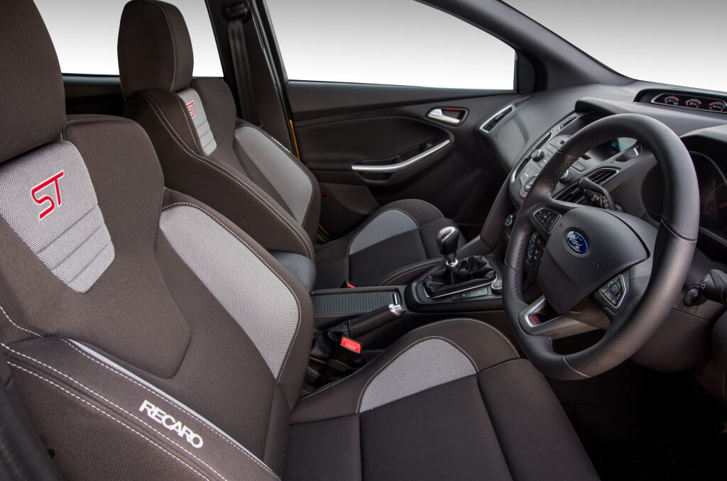 Interior del Ford Focus ST.