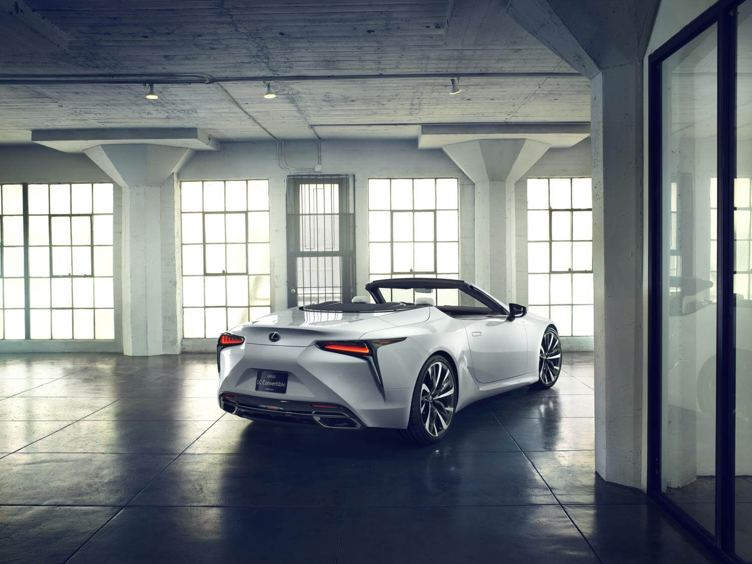 Lexus LC descapotable: trasera