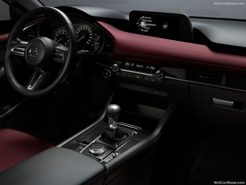 Mazda 3, interior.