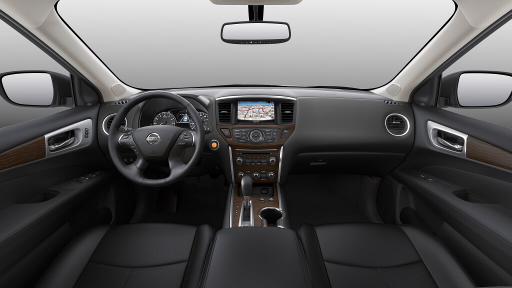 Nissan Pathfinder: interior