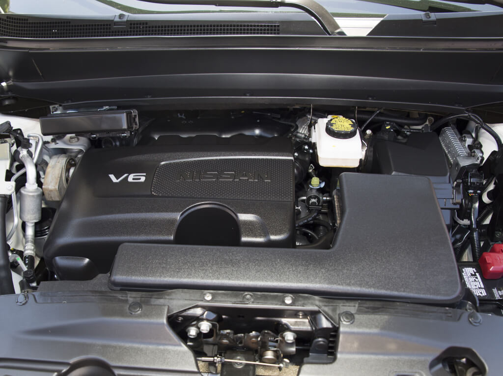 Nissan Pathfinder: motor