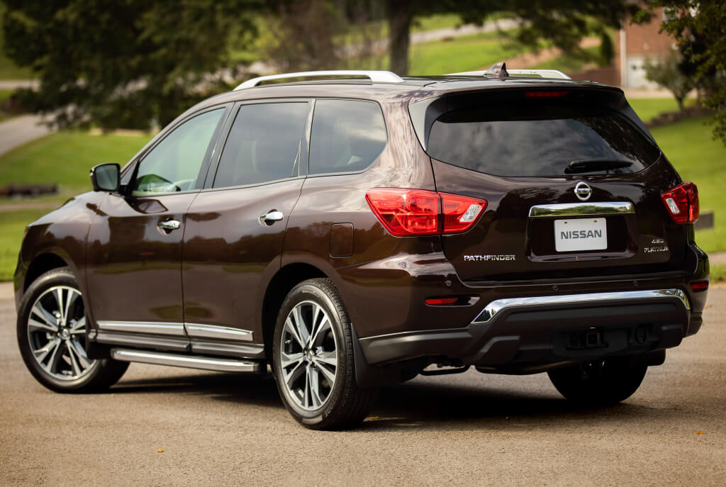 Nissan Pathfinder: trasera