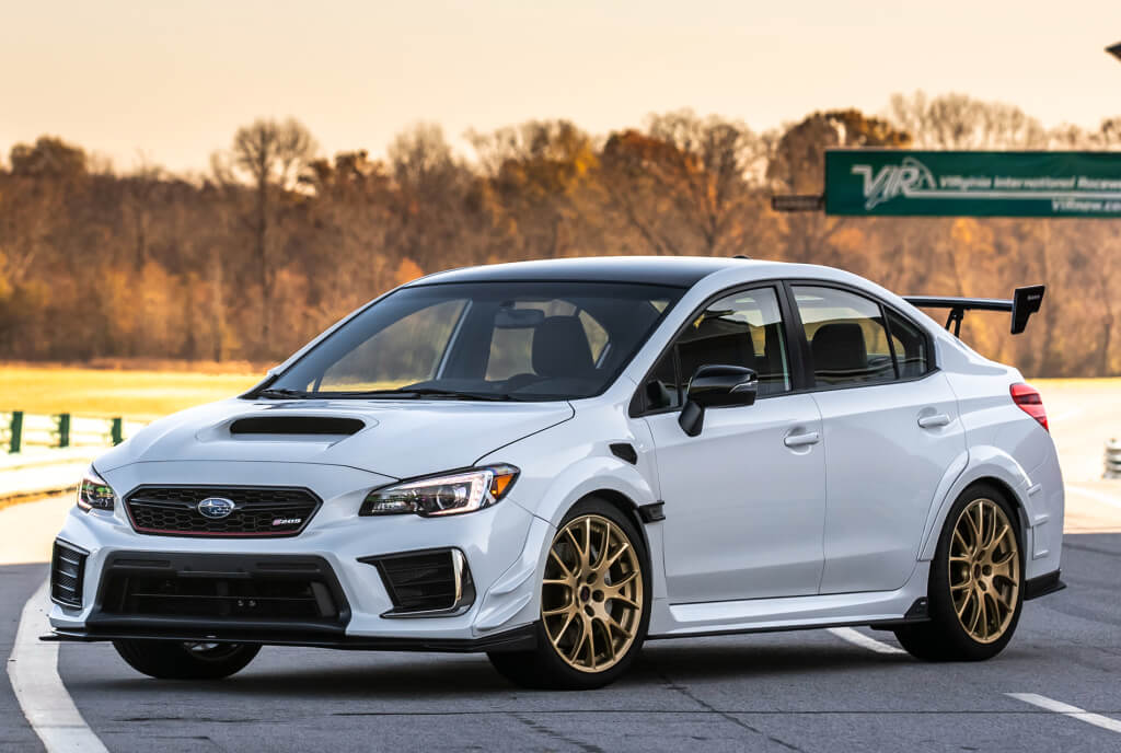 Subaru WRX STI S209: frontal.