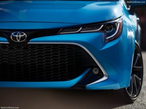 Toyota Corolla vs Mazda 3, batalla japonesa