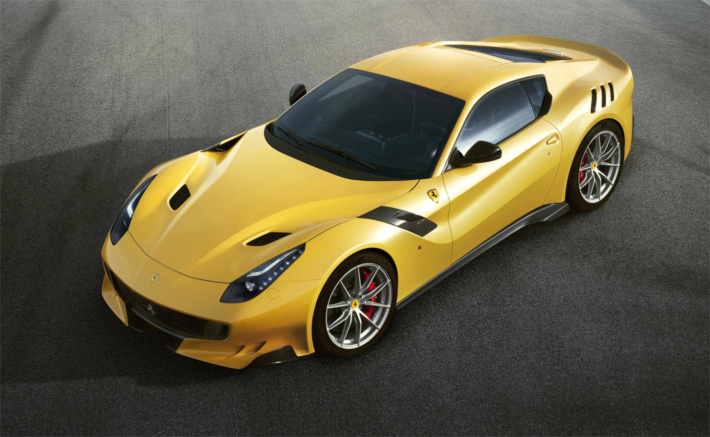 Ferrari F12 TDF: homenaje al 250 GT Berlinetta, tetracampeón del Tour de France