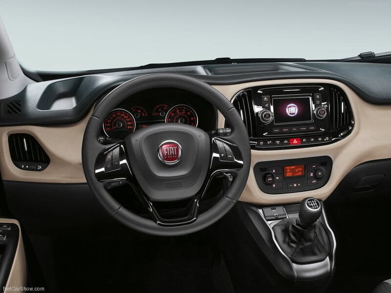 Fiat Dobló, interior.