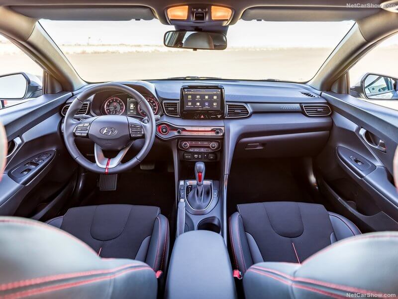 Hyundai Veloster 2019.