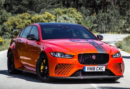 Jaguar XE SV Project 8: frontal