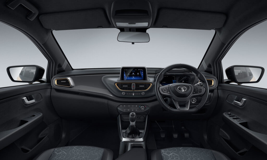 Tata Altroz: interior.
