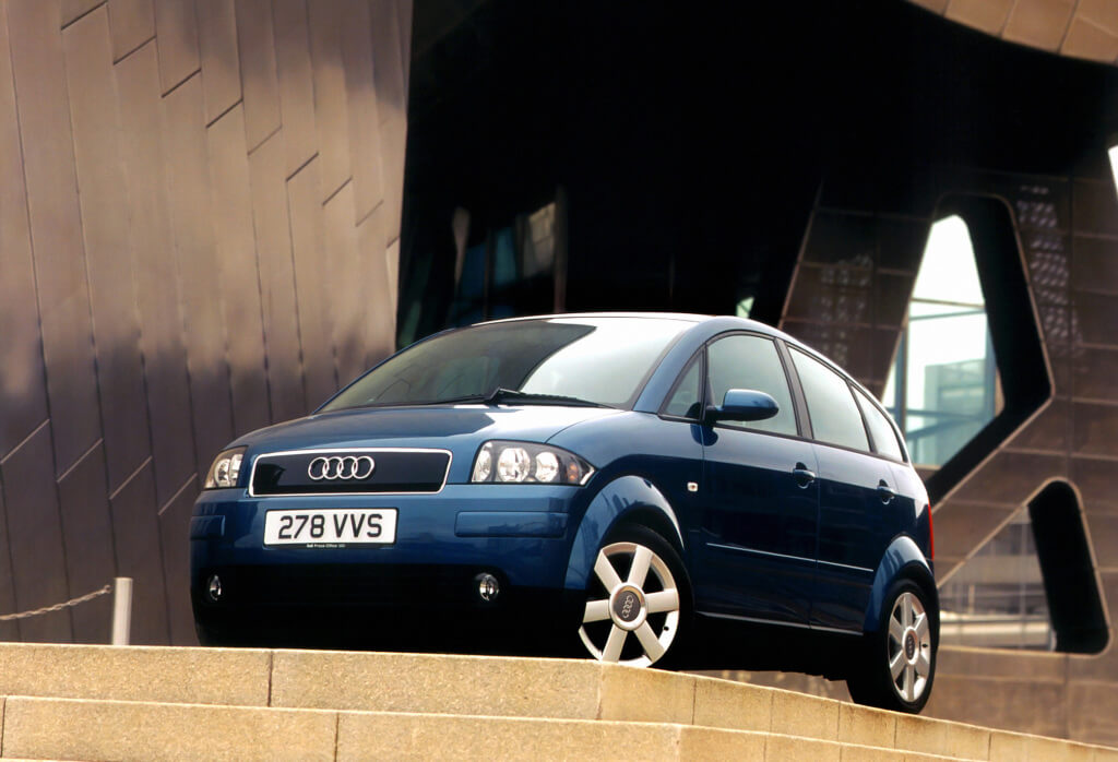 Audi A2: frontal.