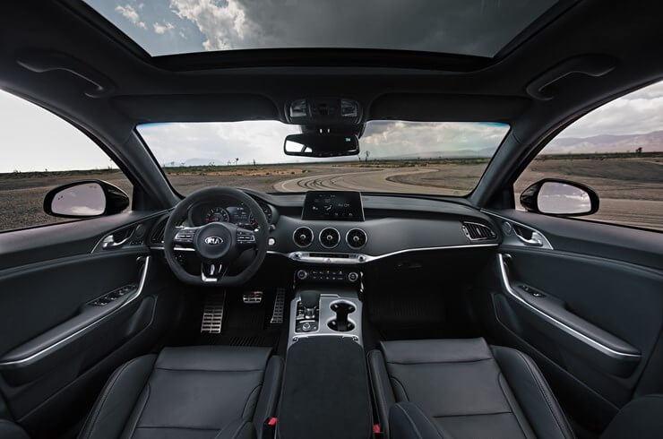 Kia Stinger GTS: interior
