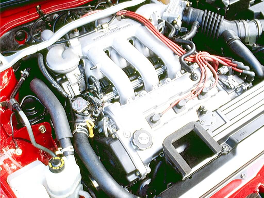 Mazda MX-3, motor.