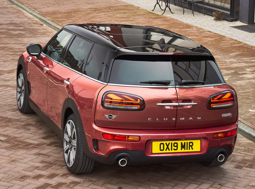 Mini Cooper S Clubman 2020: zaga.