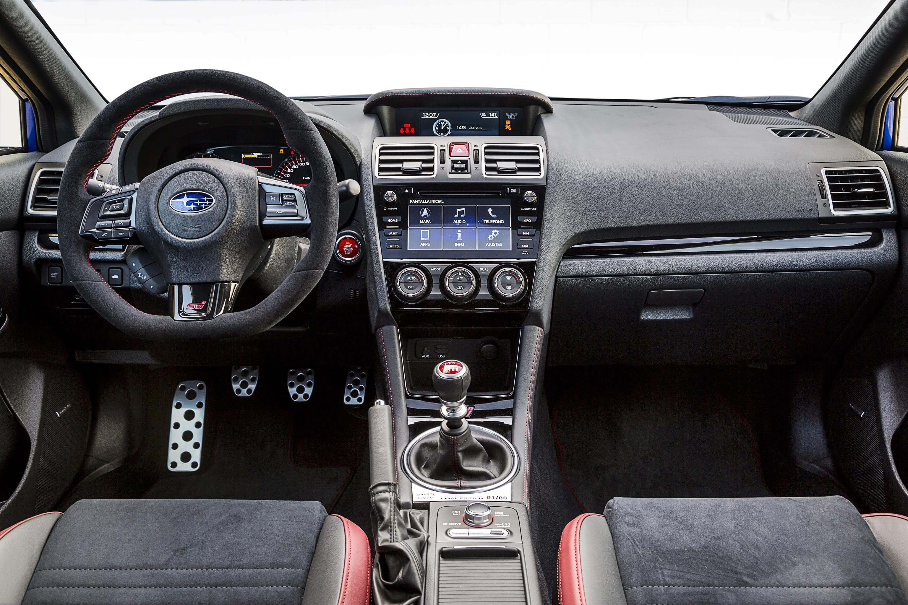 Subaru WRX STI Final Edition: interior