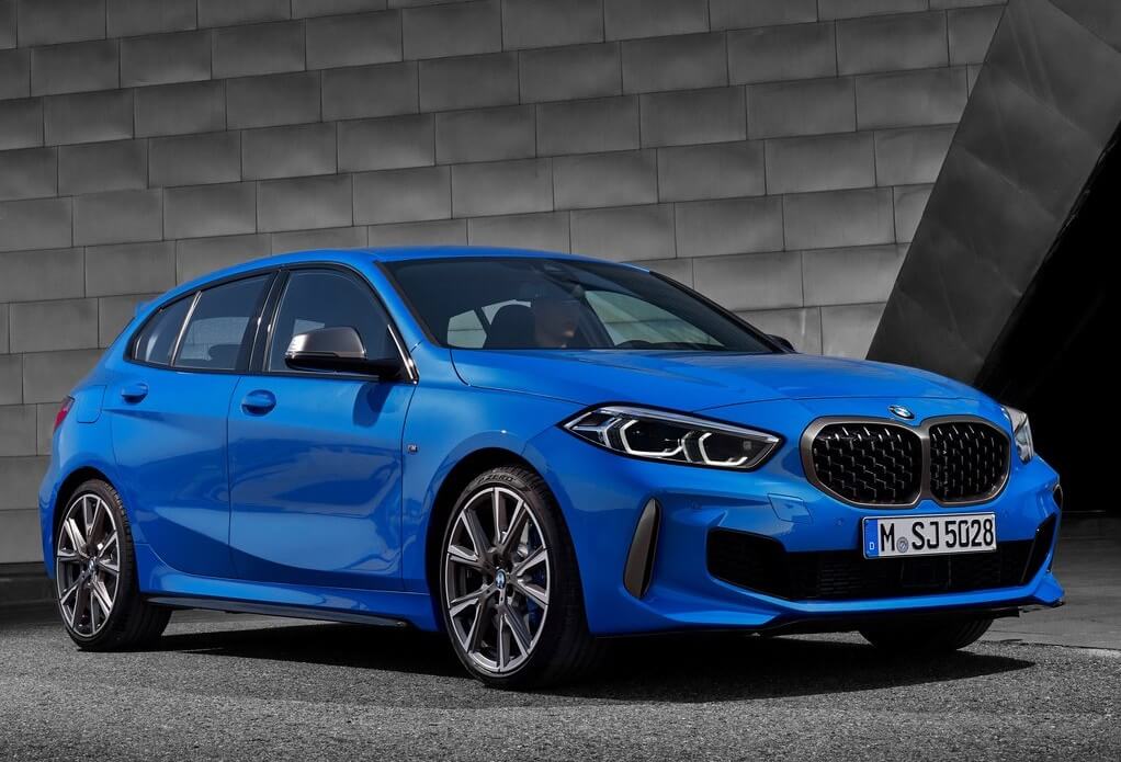 BMW M135i 2019: frontal.