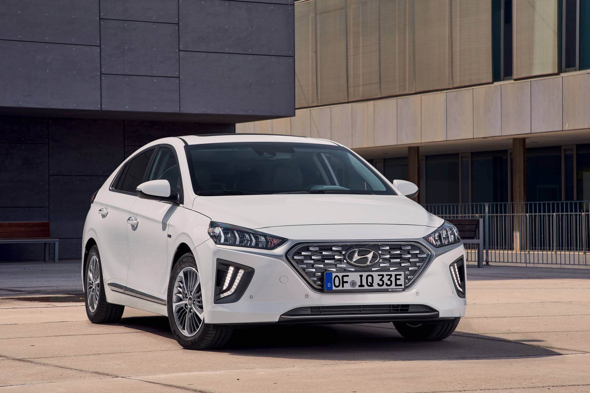 Hyundai IONIQ 2020, nuevo diseño y mayor capacidad térmica y eléctrica