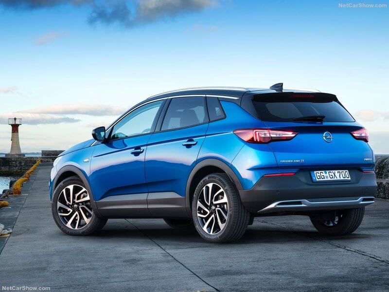 Opel Grandland X, parte trasera.