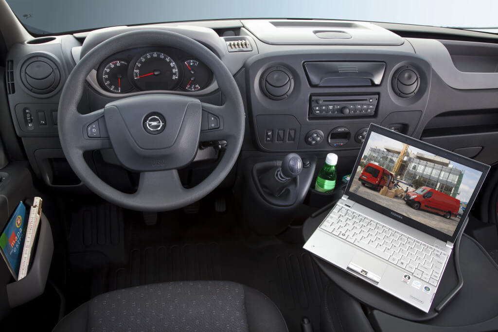 Opel Movano, interior.