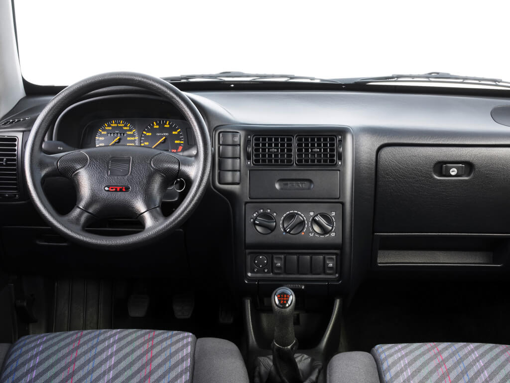 Seat Ibiza GTi 16V Cupra: interior.