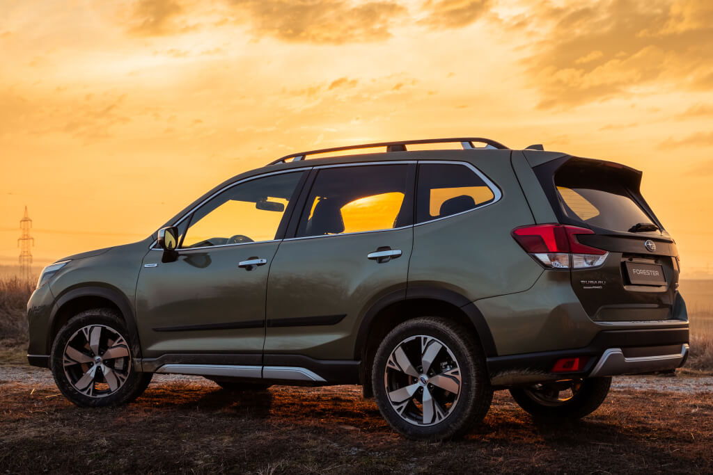 Subaru Forester e-Boxer: trasera.