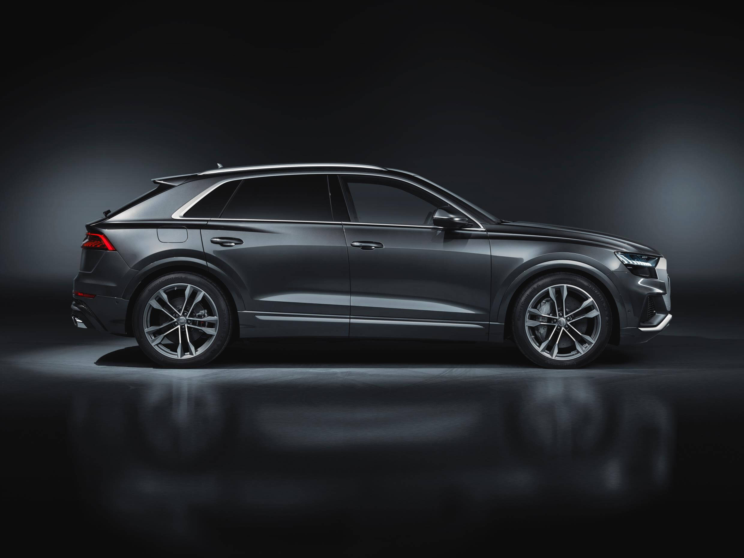Audi SQ8 TDI: lateral