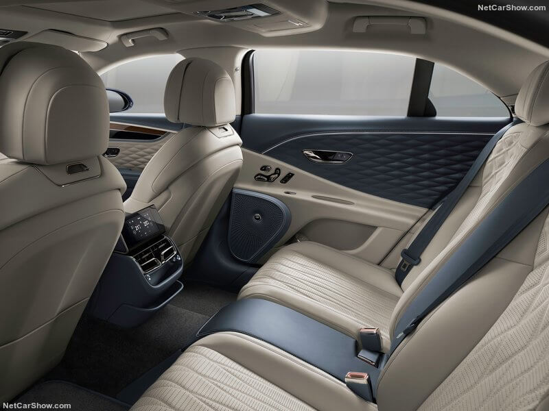 Plazas traseras del Bentley Flying Spur 2020.