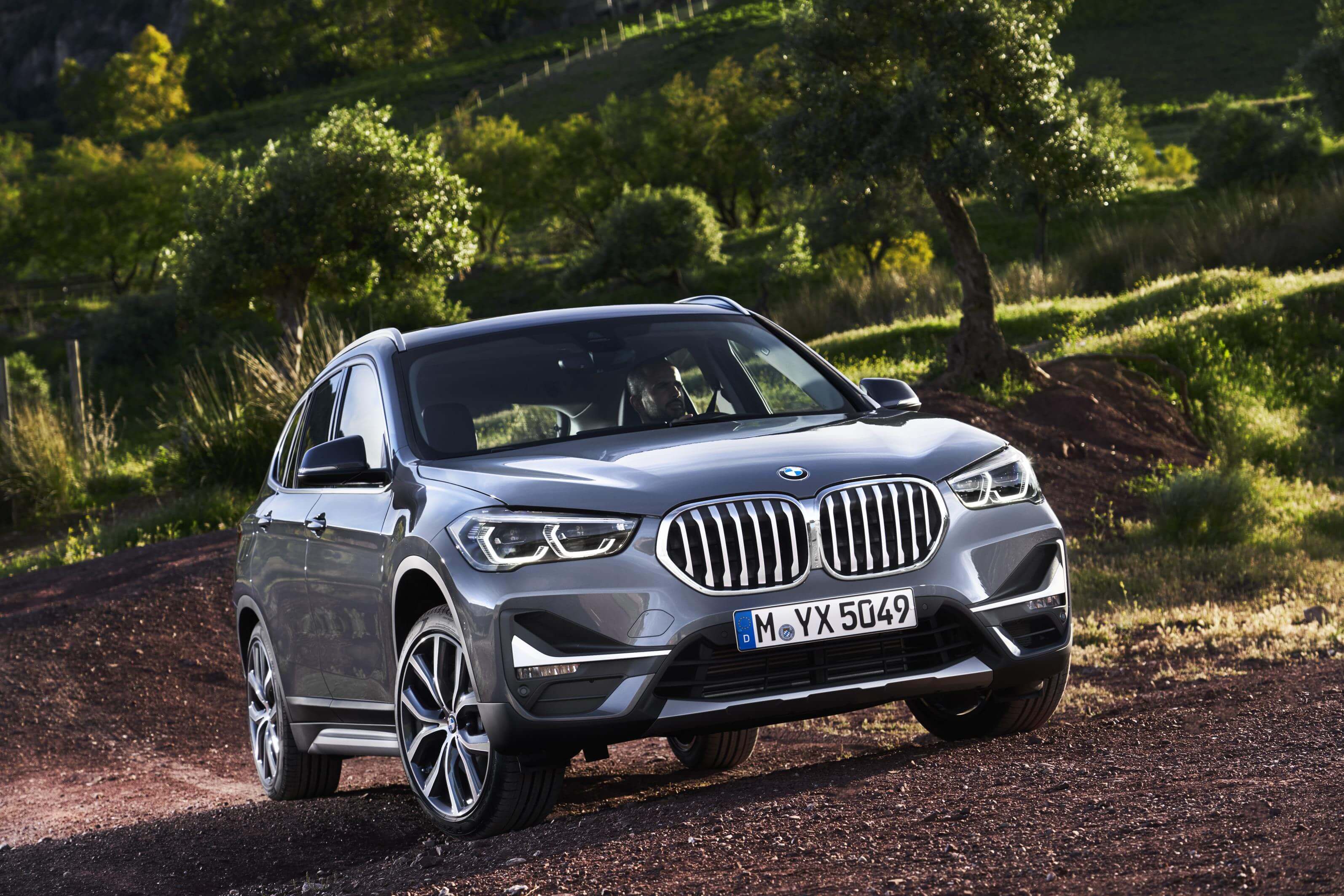 BMW X1 2019, un restyling que traerá una variante híbrida enchufable