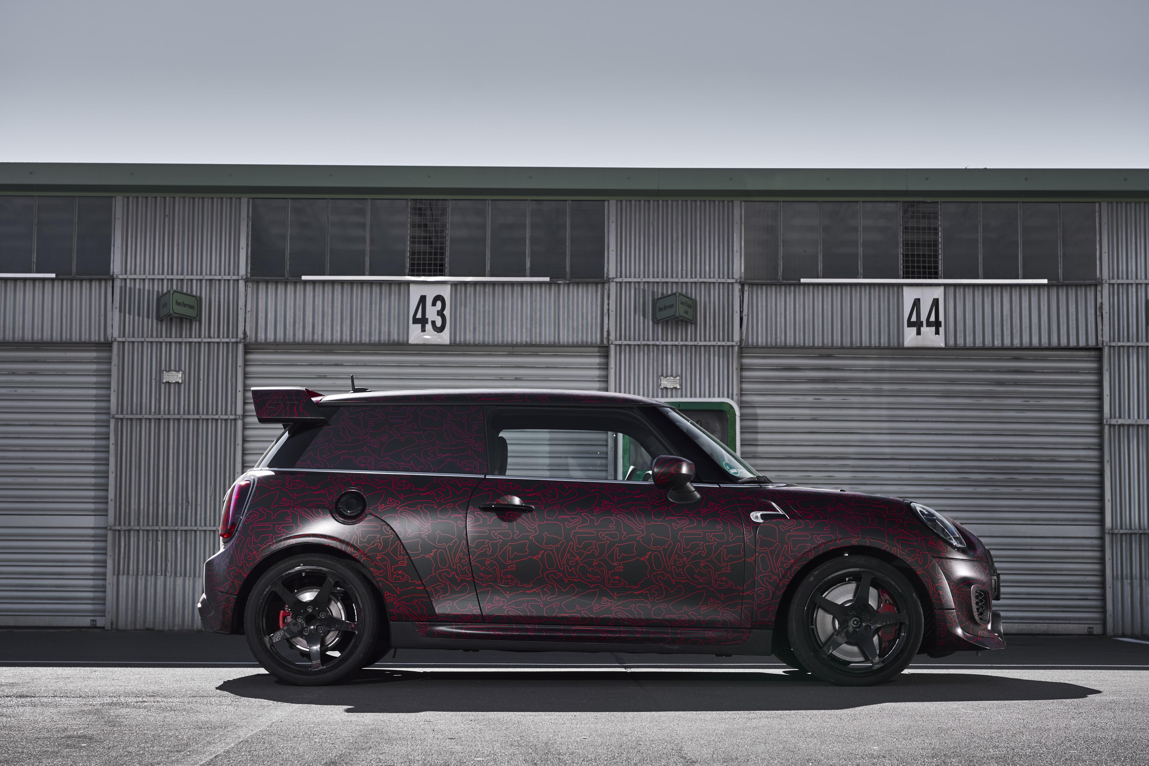 MINI John Cooper Works GP 2020: lateral