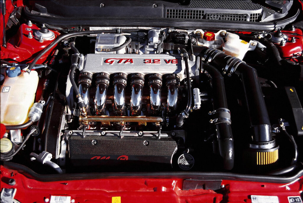3.2 V6 'Busso': motor.