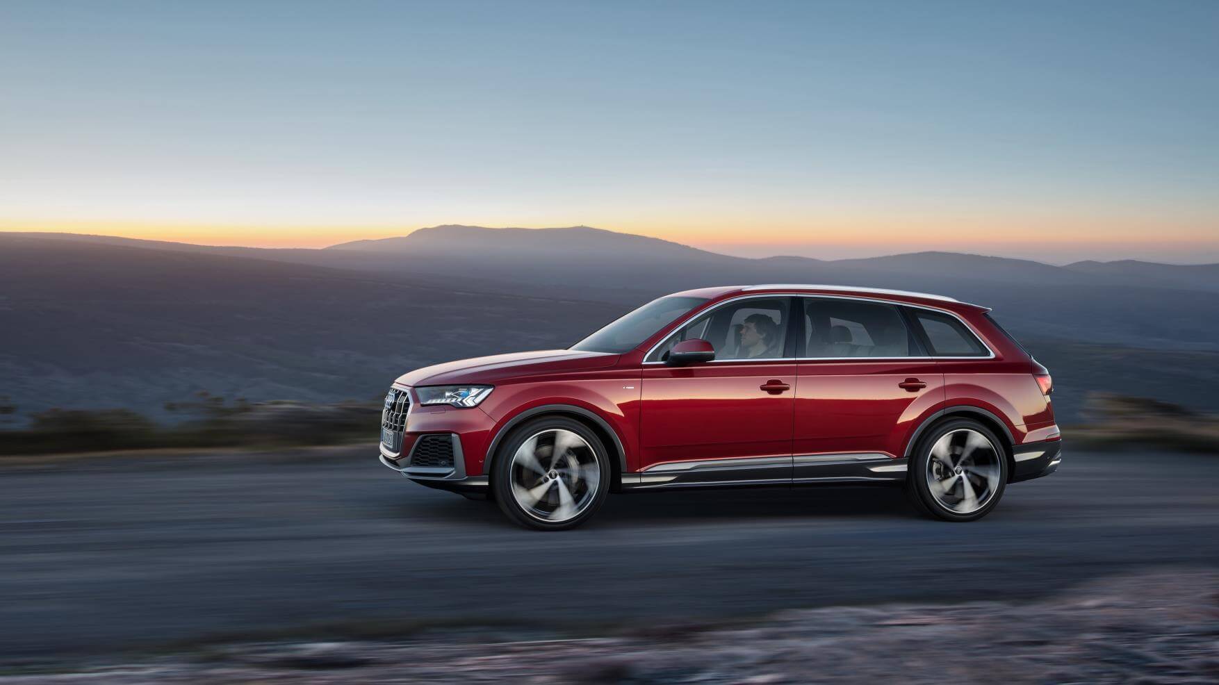 Audi Q7 2019: lateral