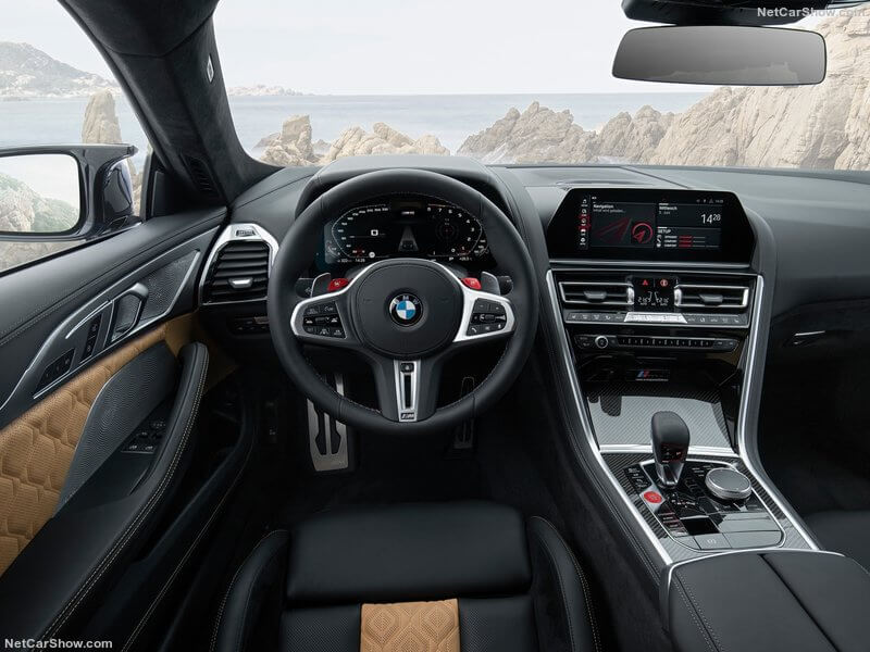 BMW M8 Competition, diseño interior.