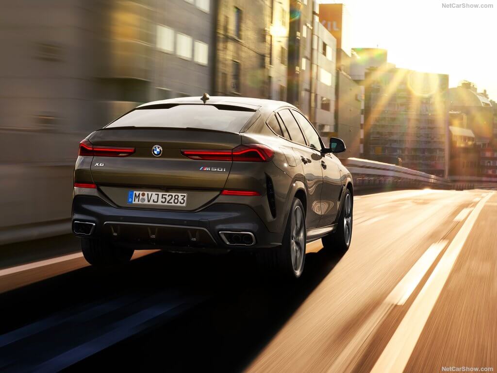 BMW X6 2019 en marcha.