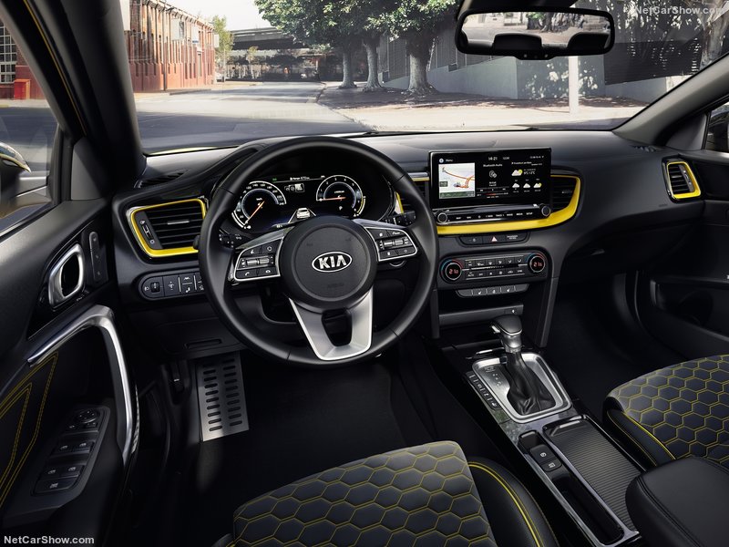 Diseño interior del Kia Xceed.