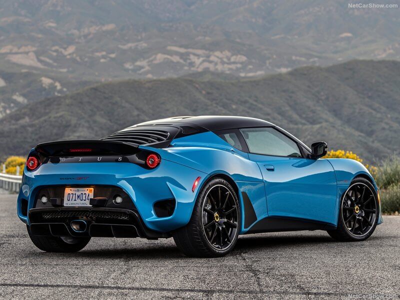 Trasera del Lotus Evora GT 2020.
