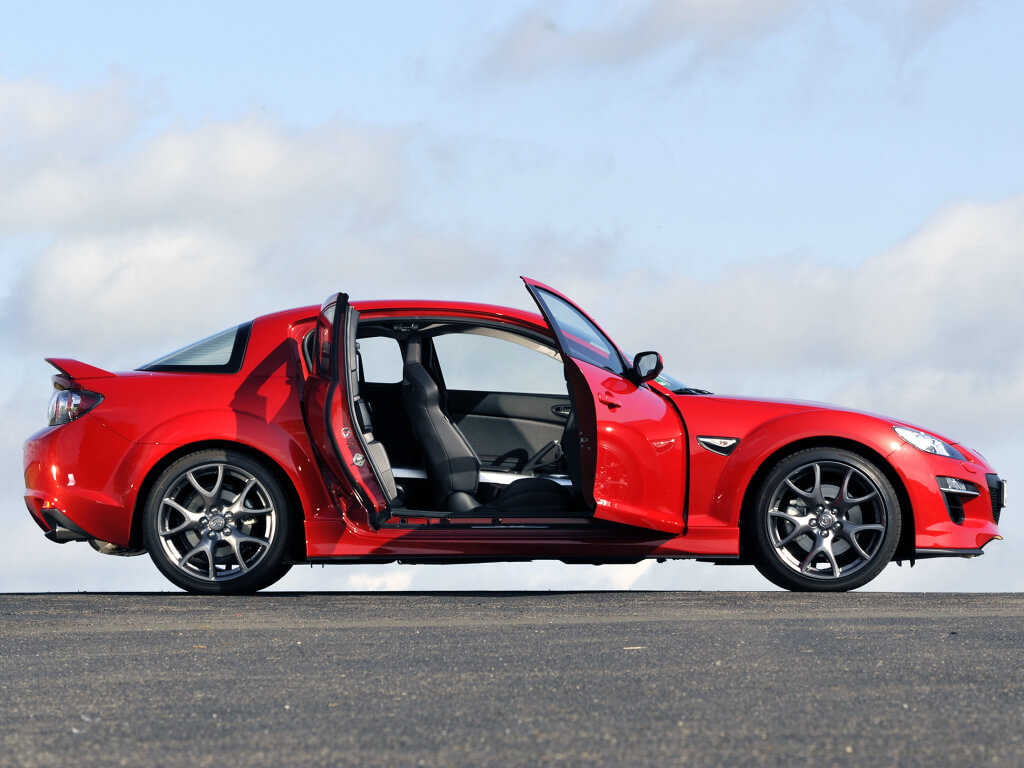 Lateral del Mazda RX-8