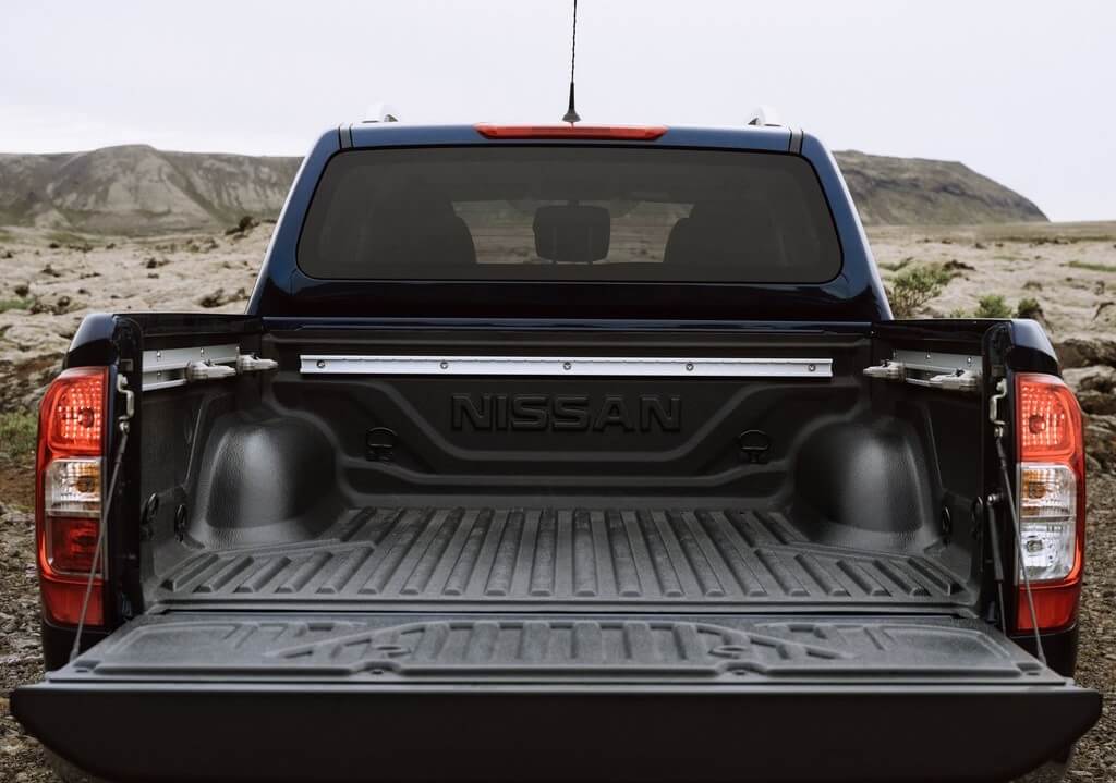 Nissan Navara 2019: cama.
