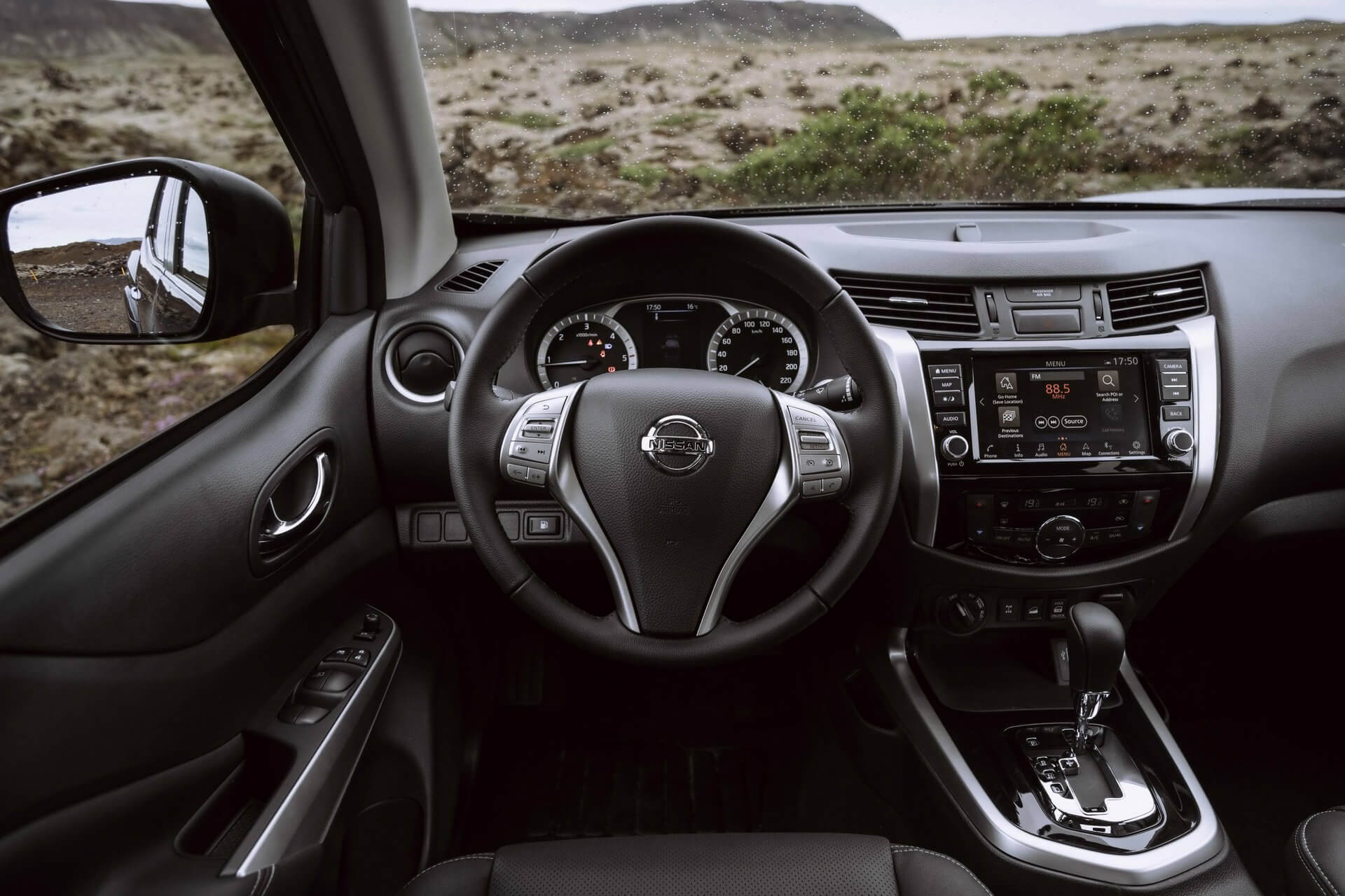 Nissan Navara 2019: interior.