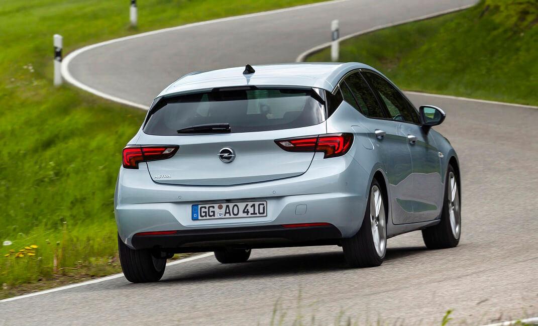 Opel Astra 2019: trasera