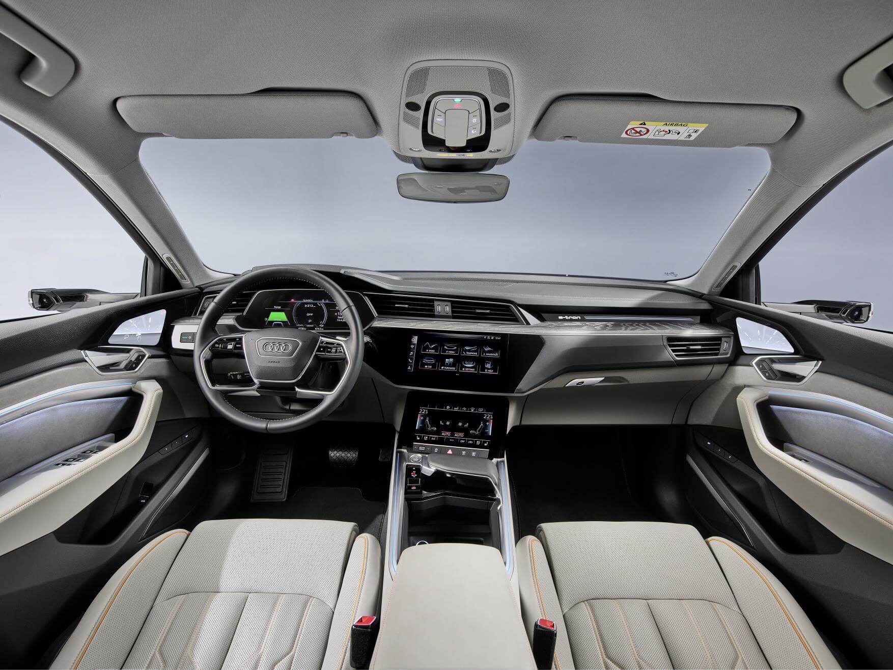 Interior del Audi e-tron 50 quattro.