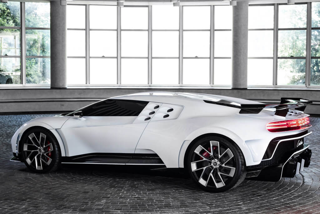 Lateral del Bugatti Centodieci.