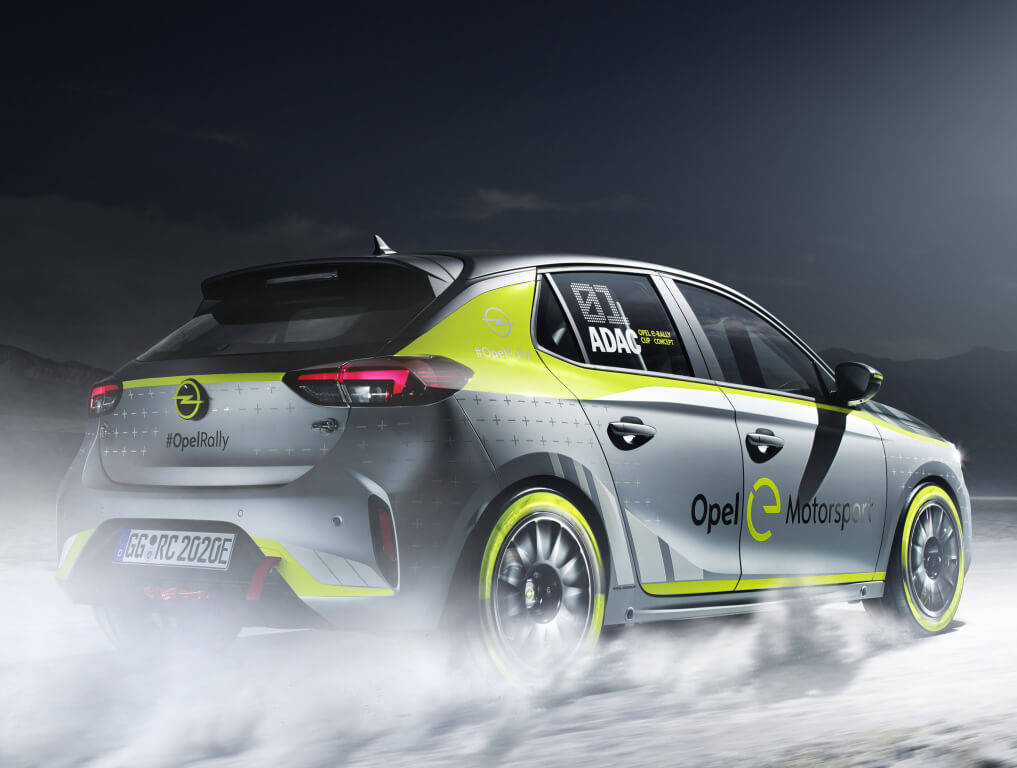 Trasera del Opel Corsa-e Rally.