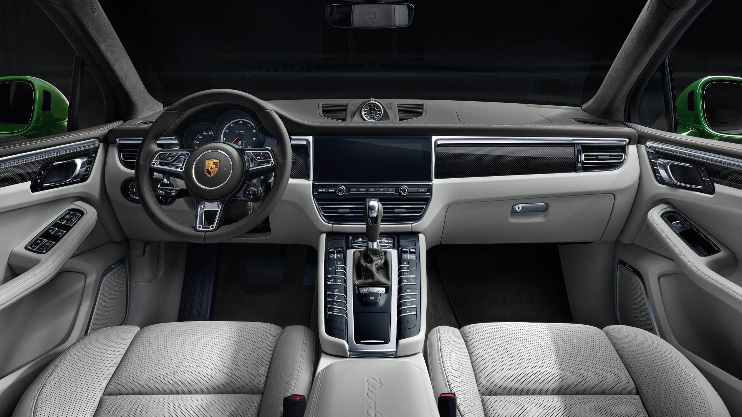 Interior Porsche Macan Turbo 2019