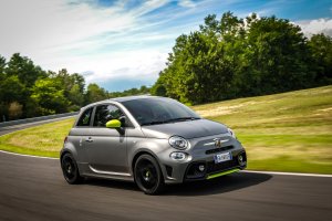 El Abarth 595 Pista se actualiza con más potencia