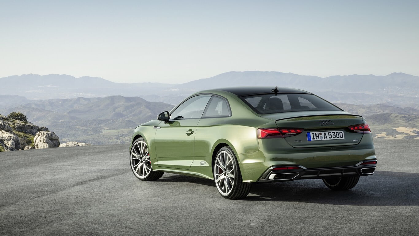Audi A5 2020, trasera.
