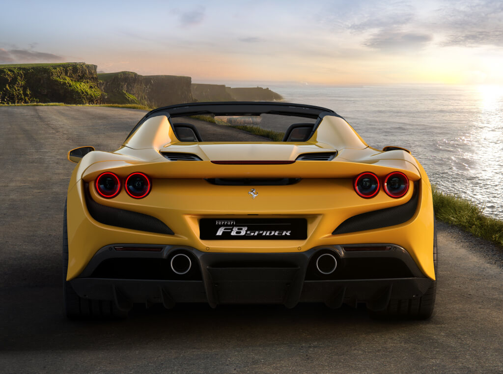 Trasera del Ferrari F8 Spider.