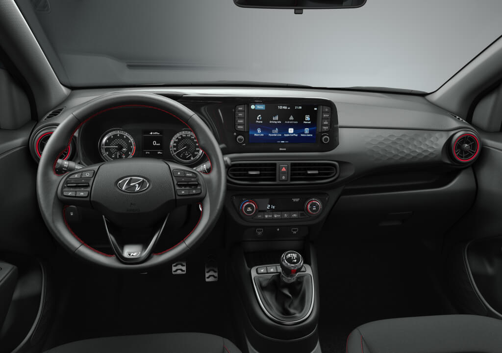 Hyundai i10 N Line: interior.