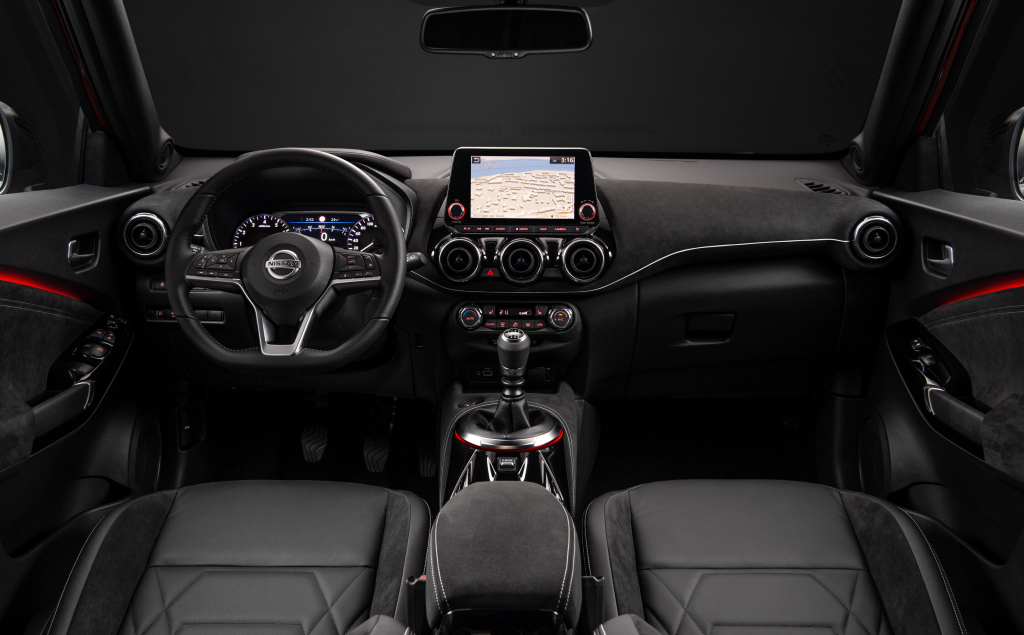 Nissan Juke 2020, interior.