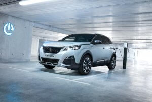 Peugeot 3008 GT Hybrid4, enchufable, 4x4 y con 300 CV